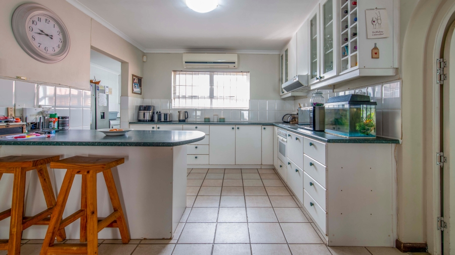 4 Bedroom Property for Sale in Vierlanden Western Cape